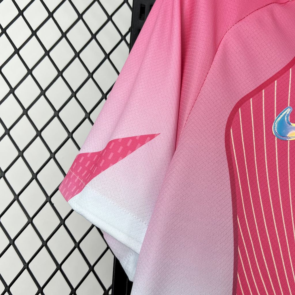 Barcelona 2025/26 pink special edition